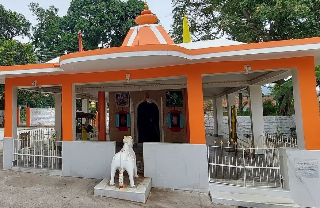 Read more about the article जोगिंदरनगर के अवाही नाग मंदिर में मिलती है कालसर्प दोष से मुक्ति