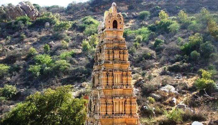 Read more about the article लेह में है मां दुर्गा के 51 शक्तिपीठों में से एक प्रसिद्द श्री पर्वत शक्तिपीठ, 800 साल पुराना है यह मंदिर